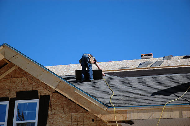 Roof Gutter Cleaning in North Shore, CA